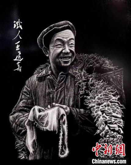 “90后”在酒泉：鍥而不舍，鐵筆生花，他只拿作品說(shuō)話