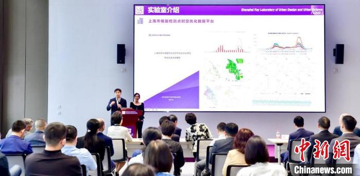 高校、政府與醫(yī)院攜手培養(yǎng)城市科學(xué)、數(shù)字化領(lǐng)域復(fù)合型人才