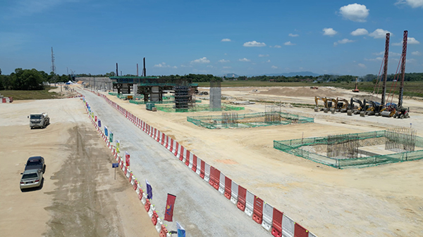 哥打巴魯車站施工現(xiàn)場(chǎng)。中國(guó)交通建設(shè)有限公司供圖