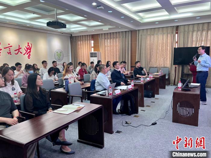 香港與內地學者在北京建言講好中國故事