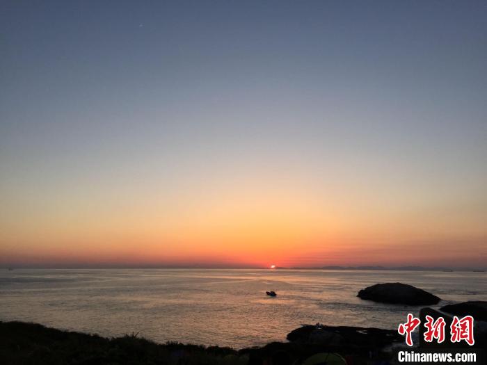 浙江海域一景?！×植?攝