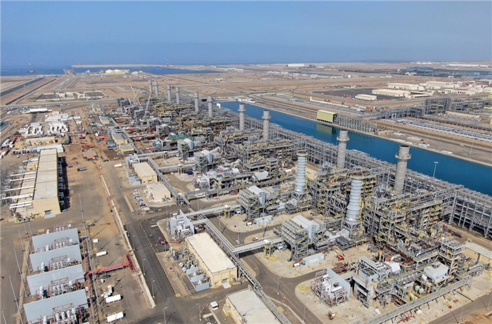 圖為無人機(jī)拍攝的吉贊燃機(jī)聯(lián)合循環(huán)電站。山東電建供圖