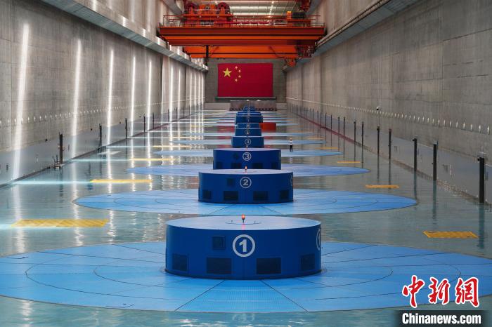 三峽左岸電廠。　陳旋 攝