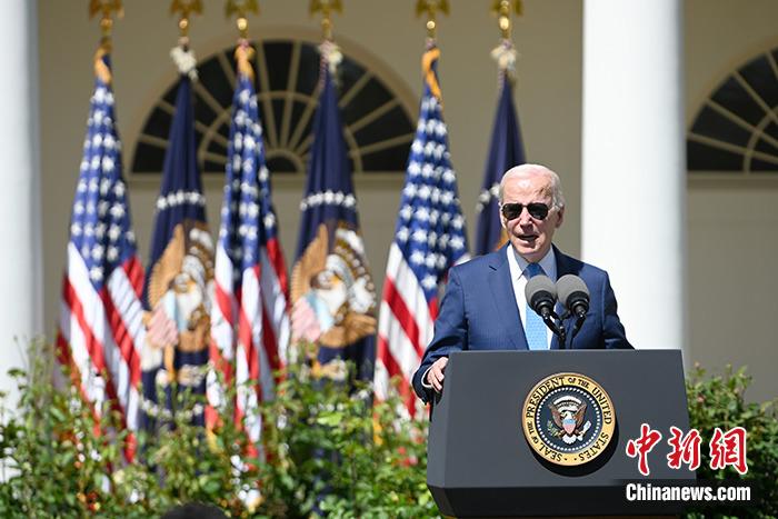 當?shù)貢r間4月25日，美國總統(tǒng)、民主黨人拜登以一段競選視頻宣傳片，正式宣布2024年競選連任。資料圖為拜登在白宮。 <a target='_blank' href='/'><p  align=
