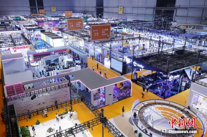 11月5日，第六屆中國(guó)國(guó)際進(jìn)口博覽會(huì)在國(guó)家會(huì)展中心(上海)開(kāi)幕。<a target='_blank' href='/' _fcksavedurl='/'><p  align=