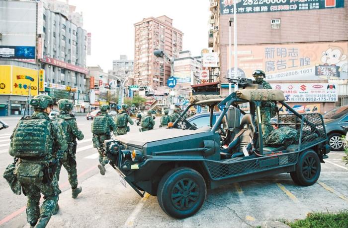 圖為2021年臺陸軍特種作戰(zhàn)指揮部在演習。圖片來源：臺灣《中國時報》。