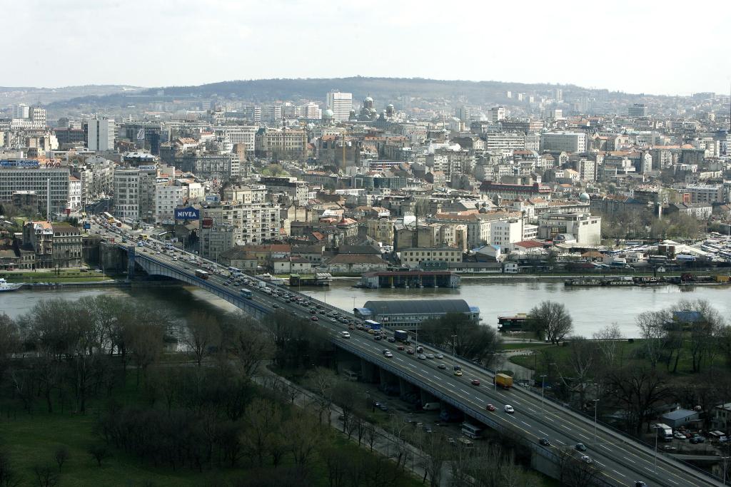 這是2015年3月30日拍攝的塞爾維亞首都貝爾格萊德老城區(qū)。貝爾格萊德是塞爾維亞的首都，坐落在薩瓦河和多瑙河的交匯處，是歐洲最古老的城市之一。新華社發(fā)（普雷德拉格·米洛薩夫列維奇攝）