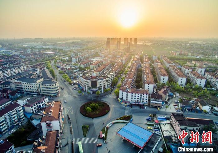 資料圖；位于上海南郊奉賢區(qū)最東部的四團鎮(zhèn)。 供圖