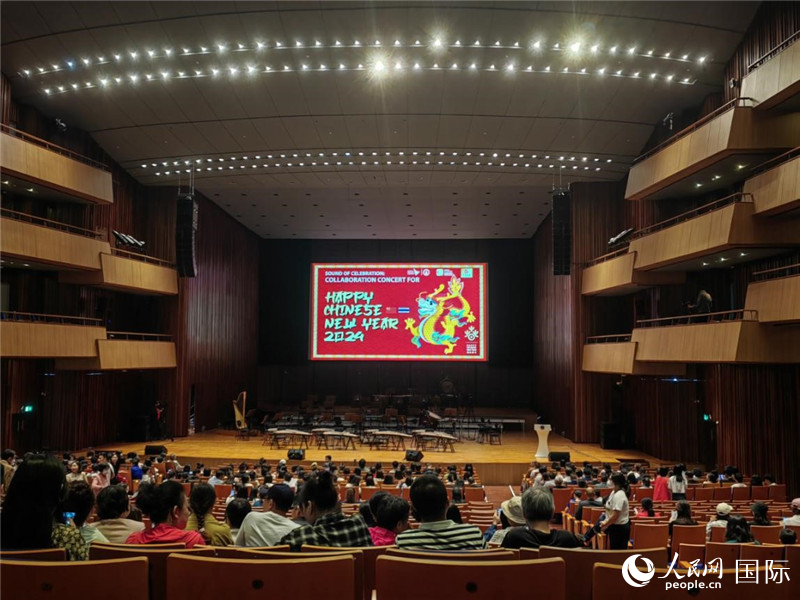 “歡慶之聲—2024歡樂(lè)春節(jié)音樂(lè)會(huì)”14日在泰國(guó)瑪希隆王子音樂(lè)廳舉行。人民網(wǎng)記者 楊一攝