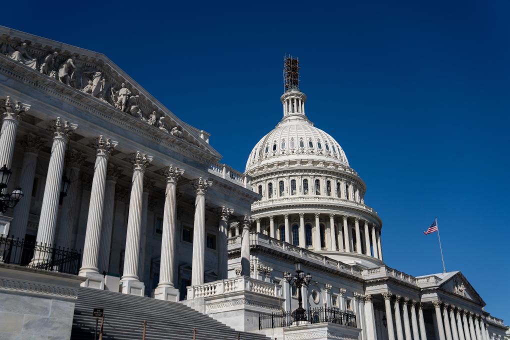 圖為2023年10月11日在美國首都華盛頓拍攝的國會(huì)大廈。新華社記者 劉杰 攝