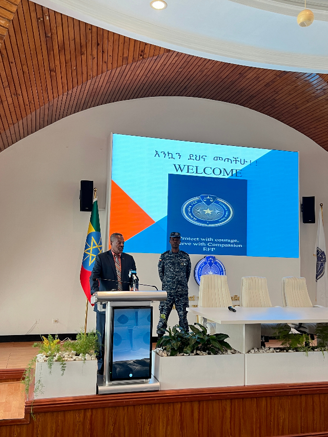 圖為埃塞警察大學校長梅斯芬·阿貝貝致辭。亞的斯亞貝巴大學孔子學院供圖