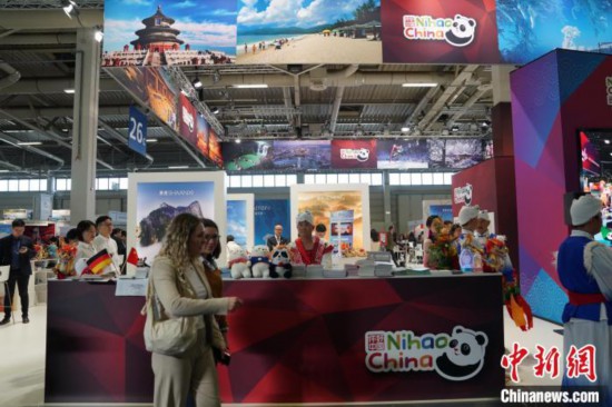  3月5日，2024年柏林國(guó)際旅游交易會(huì)(ITB)在柏林會(huì)展中心拉開(kāi)帷幕。以“你好！中國(guó)”為主題的中國(guó)展區(qū)當(dāng)日亮相展會(huì)。中新社記者 馬秀秀 攝