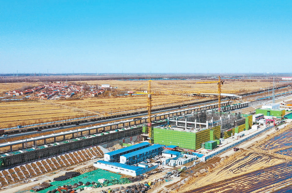 2月26日拍攝的建設(shè)中的京濱鐵路周良站(無人機(jī)照片)。