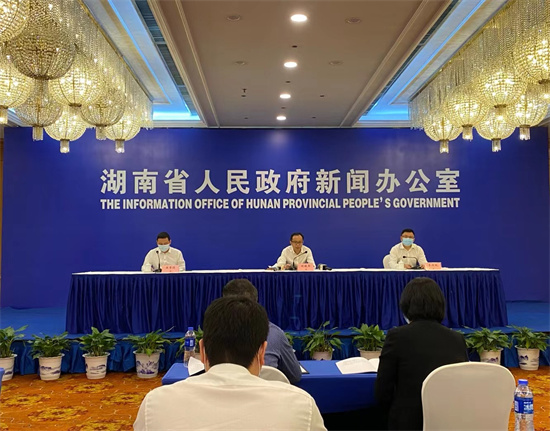 發(fā)布會(huì)現(xiàn)場(chǎng)。 向宇攝