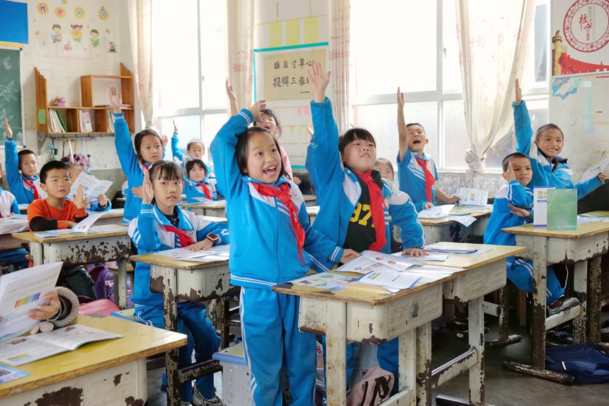 互動(dòng)問(wèn)答環(huán)節(jié)，同學(xué)們正在踴躍答題。