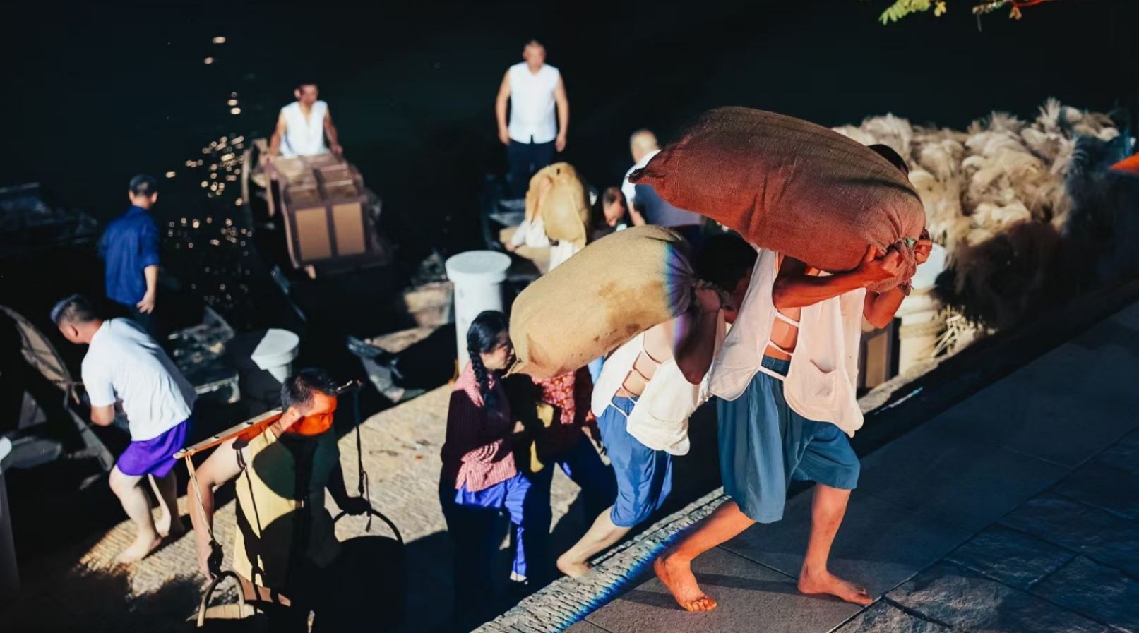 現(xiàn)場(chǎng)重現(xiàn)老碼頭商貿(mào)繁榮盛況。主辦方供圖