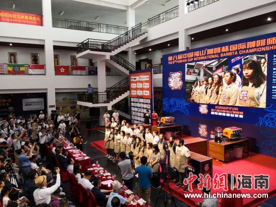 圖為參賽選手集體亮相。尹海明 攝