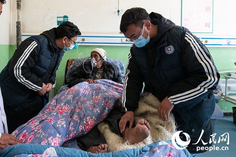 震中日記｜“謝謝，曼巴啦！”