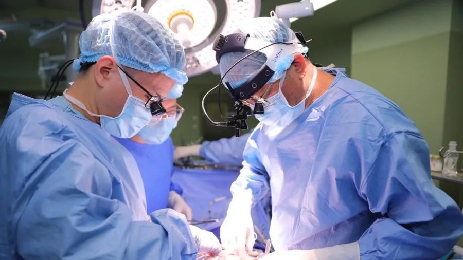 17歲少年咳嗽發(fā)熱15天，找不到感染原因！一查心臟更嚇人！上海醫(yī)生出手→