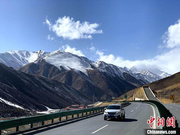 監(jiān)測顯示:三江源地區(qū)典型冰川整體呈退縮態(tài)勢