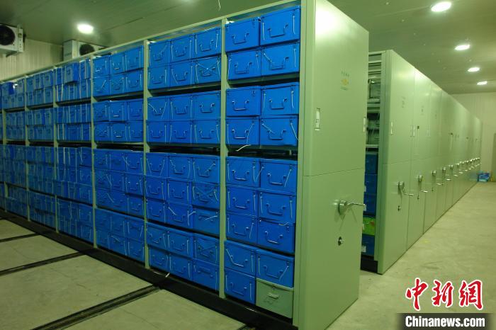 圖為國家農(nóng)作物種質(zhì)資源復(fù)份庫(西寧)?！∏嗪Ｊ∞r(nóng)業(yè)農(nóng)村廳供圖