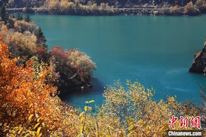 松坪溝風光?！⑼?攝