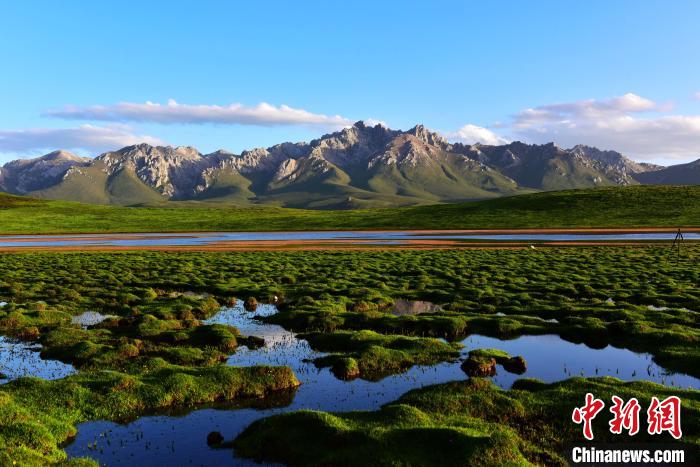 資料圖為三江源腹地果洛州美景如畫。　果洛州委宣傳部供圖