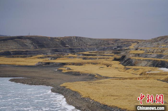 圖為青海省海西蒙古族藏族自治州天峻縣木里礦區(qū)?！●R銘言 攝