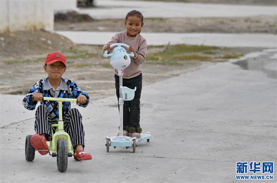 (脫貧攻堅(jiān))(7)西藏當(dāng)雄:易地搬遷群眾奔小康