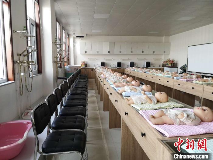 由人社部重點幫扶打造的“天鎮(zhèn)保姆”，已成為全國知名的勞務輸出品牌?！》尔惙?攝