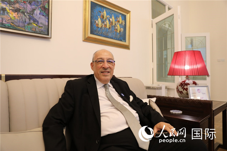 9月6日，摩洛哥駐華大使阿卜杜勒卡迪爾·安薩里接受人民網(wǎng)記者采訪。人民網(wǎng)記者 翟轉(zhuǎn)麗攝