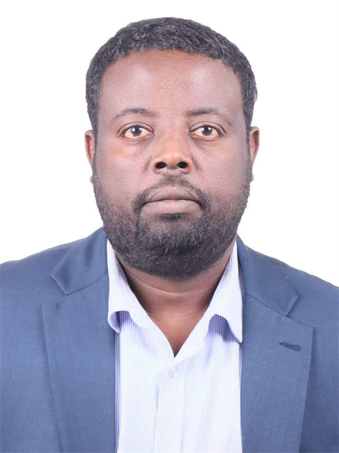 圖為埃塞俄比亞亞的斯亞貝巴大學(xué)政策研究員巴盧·德米西。受訪者供圖