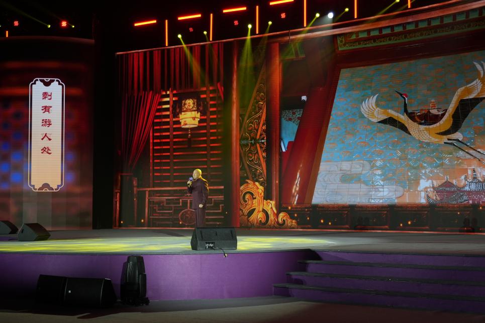 《菩薩蠻·黃鶴樓》節(jié)目現(xiàn)場。人民網(wǎng)記者 于凱攝