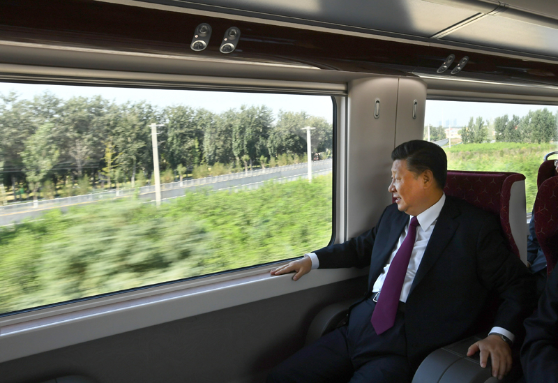 2019年9月25日，習(xí)近平總書記乘坐軌道列車前往北京大興國際機場。