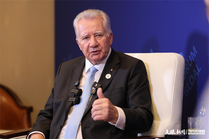 匈牙利國會(huì)副主席雅高布 伊什特萬.jpg