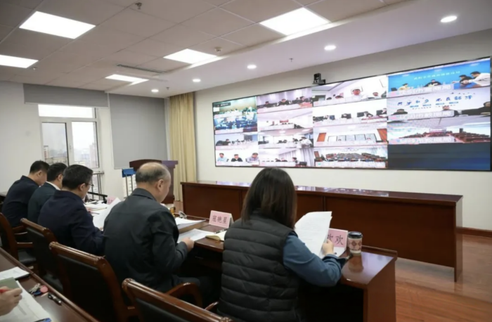 遼寧省數(shù)據(jù)局（省營(yíng)商局）召開(kāi)全省營(yíng)商環(huán)境疑難訴求清理攻堅(jiān)工作視頻會(huì)議，聽(tīng)取各地區(qū)2025年涉企營(yíng)商環(huán)境訴求辦理工作情況。遼寧省營(yíng)商局供圖