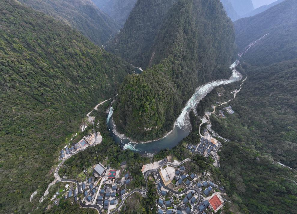 2023年3月10日，獨(dú)龍江航拍。