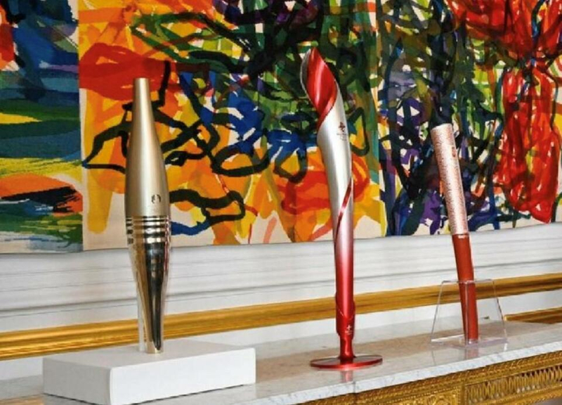 中法元首互贈的奧運(yùn)火炬。