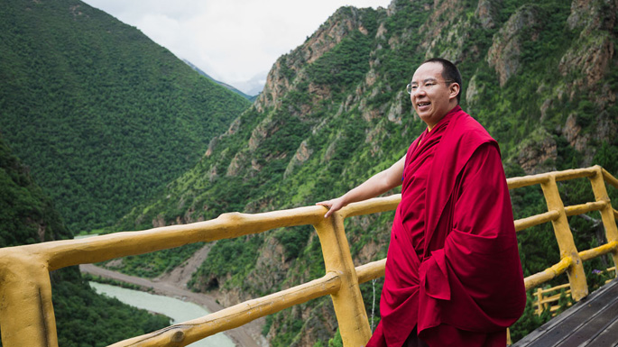 盼產(chǎn)業(yè)興旺，閱秀美風(fēng)光，十一世班禪心系家鄉(xiāng)父老