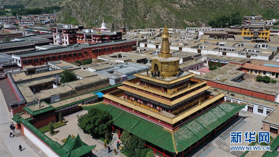 (走向我們的小康生活)(13)飛閱九色甘南香巴拉