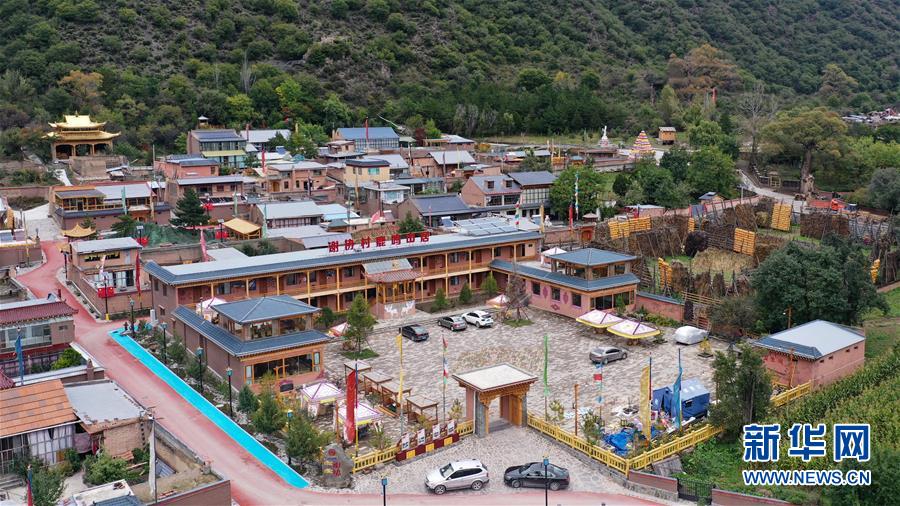 (全面建成小康社會(huì)“百城千縣萬村調(diào)研行”)(12)甘肅甘南:全域旅游助小康村加速發(fā)展