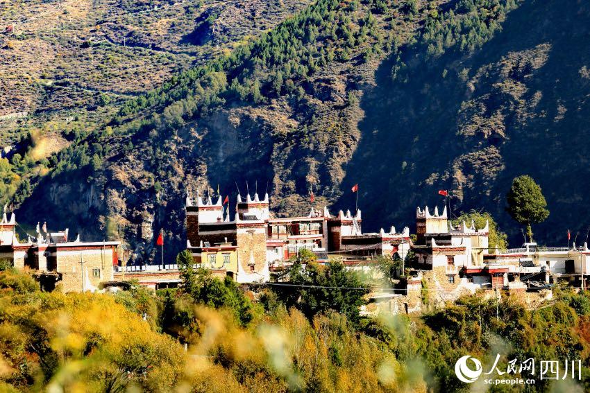 丹巴美景。李永安攝