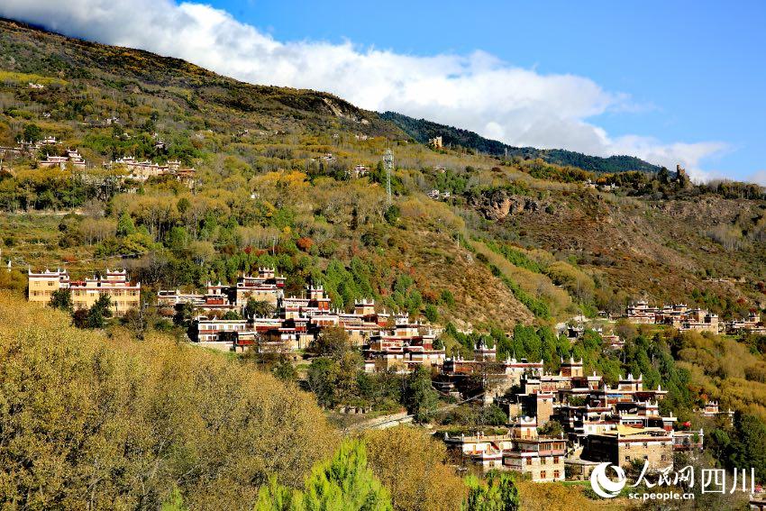 丹巴美景。李永安攝