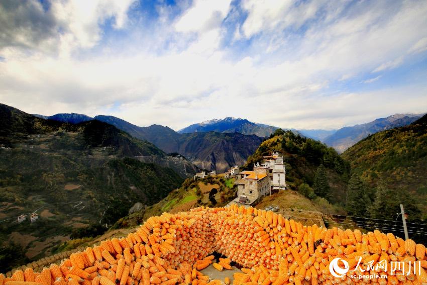 丹巴美景。李永安攝