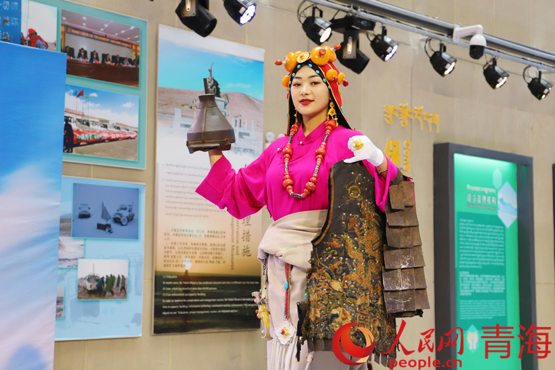 藏品展示。人民網(wǎng) 楊啟紅攝