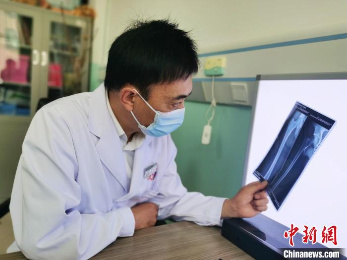 青海澤曲草原見(jiàn)聞:從“回族曼巴小馬”到中國(guó)“最美醫(yī)生”