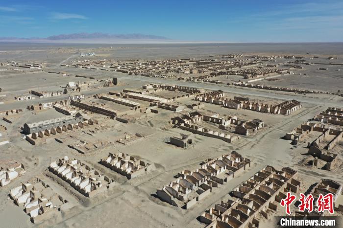 航拍青海省海西蒙古族藏族自治州茫崖市冷湖石油工業(yè)遺址保護(hù)區(qū)?！●R銘言 攝