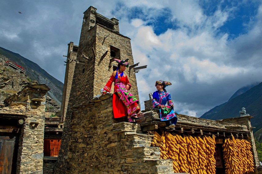 四川省阿壩州理縣桃坪村。四川省文旅廳供圖