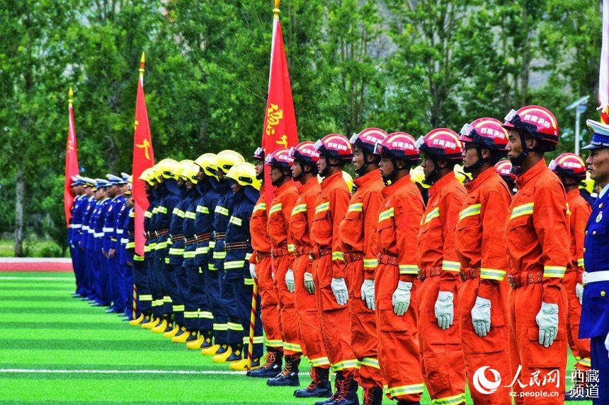 誓師大會(huì)現(xiàn)場(chǎng)。人民網(wǎng) 李海霞 攝