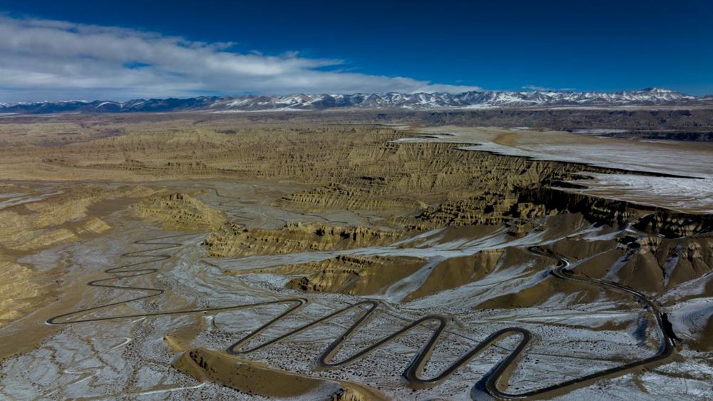雪后扎達(dá)土林。金阿次仁攝